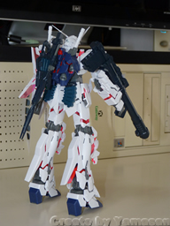 UNICORN GUNDAM